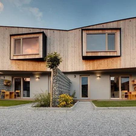 شقة Apartmany Lama Malatiny